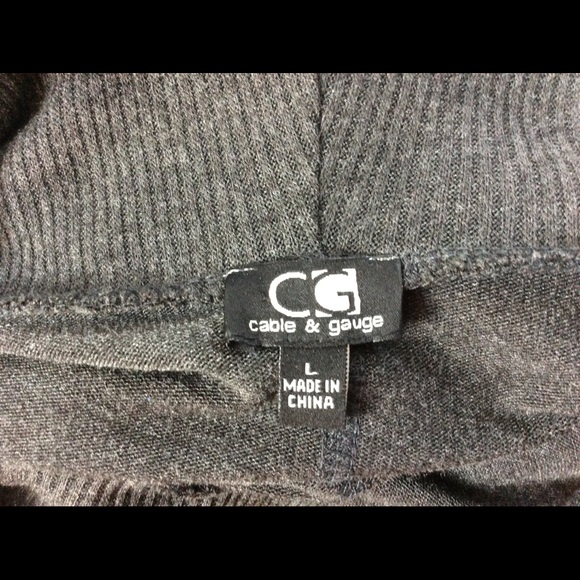 Sweater - Picture 4 of 5